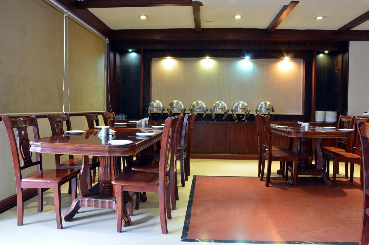 Hotel Bhoomivilas آغْرا المظهر الخارجي الصورة
